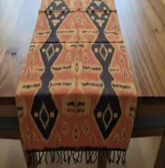​【バリ島直送】手織り布 イカット柄 マルチクロス 80cm × 33cm