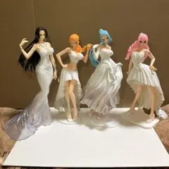 ワンピースフィギュア4体セット(ナミ・ハンコック・ビビ・ペローナ)