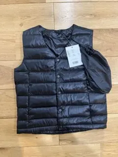 新品　早い者勝ち　キッズ　ダウンべスト　110cm ブラック