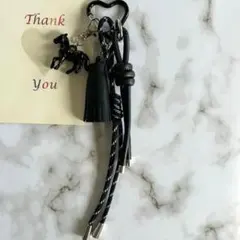 じゃらじゃらキーホルダー バッグチャーム 馬 ハート タッセル 黒 044