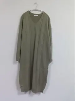 【FOUND】ニットワンピ　ミントグリーン　裾スリット　ケーブル編み　薄手