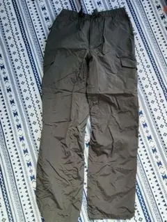 ユニクロ　シャカシャカパンツ