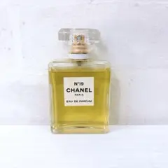 CHANEL シャネル N°19 オードパルファム 50ml