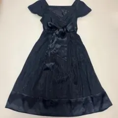 『美品』ミッシェルクラウン　ブラックラップドレス 上品なサテン仕上げ