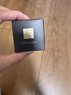 専用N organic Vie ヒアルアップ　リフトクリーム　ミニサイズ　10g