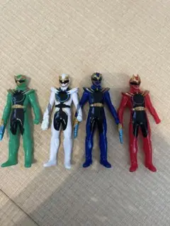 ゴジュウジャー　ソフビ　4体