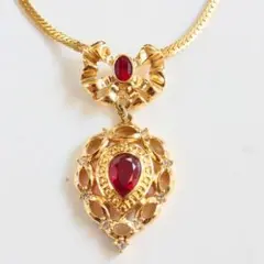 ニナリッチ レッドストーンペンダント