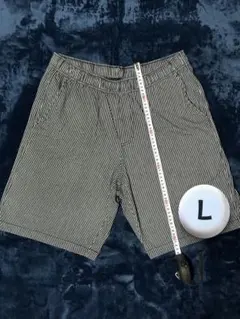 ストライプ柄 ショートパンツ LサイズUNIQLOのサムネイル