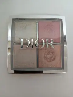 Dior ディオール　バックステージ　フェイス　グロウ　パレット　004