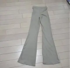 ZARA フレアパンツ