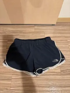 The North Face ネイビーショートパンツ　ランニングのサムネイル