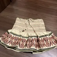 お買い得‼️ZARA フレアスカート 刺繍入りのサムネイル