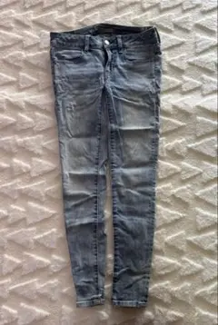 AMERICAN EAGLE OUTFITTERS スキニーデニム