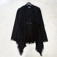 【美品】TOKUKO 1er VOL 黒ポンポンレース V襟ラップトップス 9のサムネイル