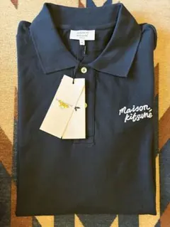 MAISON KITSUNE ハンドライティングコンフォートポロ　新品未使用のサムネイル