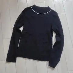 黒 ビジュー付ハイネックネック ニット