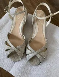【セール】 グッチ　GUCCI サンダル ベージュ クロスストラップ サンダル