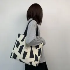 新品未使用！　トートバッグ　 北欧 　キャンバス　 　サブバッグ