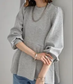 新品未使用 chou chou ペプラムスウェット