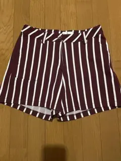 Munsingwear ボルドー・ホワイトストライプ ショートパンツ サイズ9