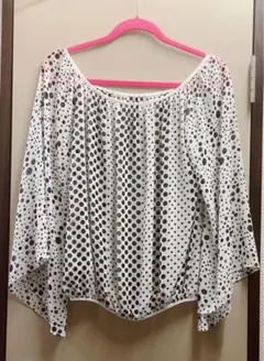 ✩美品 FREES SHOP 長袖ドットブラウス