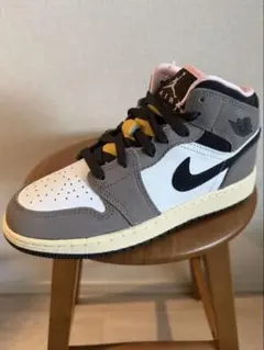 新品23cm Nike AJ1 Mid SE HQ2014-100エアジョーダン