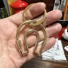 Item thumbnail for item 9b511353-7976-412e-af39-73ba5ae4e575