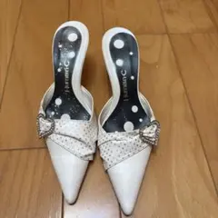 Humanic ホワイト ハイヒール パンプス