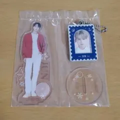 SEVENTEEN ジュン 一番くじ アクリルスタンド キーホルダー - メルカリ
