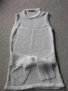 CAROLINA HERRERA ノースリーブニット