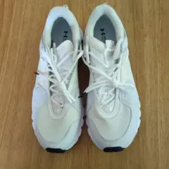 UNDER ARMOUR アメフトスパイク ホワイト 新品 - メルカリ