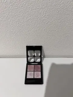 KATE ポッピングシルエットシャドウ