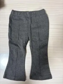 グレー フレアパンツ
