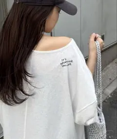 【CIAOPANIC TYPY】シアースラブワンポイント刺繍オーバーTee 白