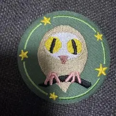ねないこだれだ 刺繍缶バッジ