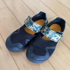 キッズサンダル ブラック/カモフラージュ　ニューバランス