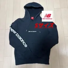 New Balance 黒 パーカー Sサイズ