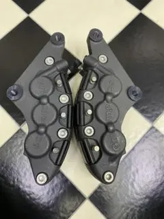 S*J様 brembo フロントキャリパー 100mm brembo キャリパー スタイルマ 30 P4 モノブロック CALIPER KIT