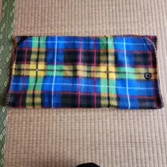 ボタン付きひざ掛け　ブランケット