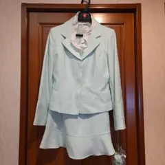 【新品未使用】 セレモニー　レディース　スカートスーツ　9号　ミントグリーン