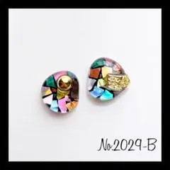 No.2029-B ブラック ゴールド レジンピアス レジンイヤリング