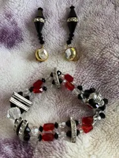 Item thumbnail for item 32ecc3d3-564c-44b3-bc6c-20ad100d40a8