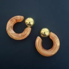 リングピアス　オレンジ　ベッコウ