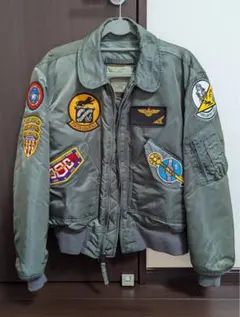 美品アルファ社アメリカ海軍VF21フリーランサーCWU-45Pフライトジャケット