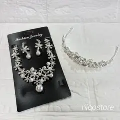 豪華3点セット✨ブライダルアクセサリー　ティアラ ネックレス ピアス パール