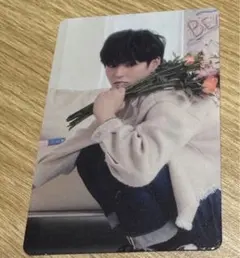 TREASURE MAGAZINE 4周年 マガジン　ヨシ トレカ