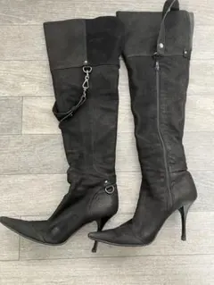 SEVEN TWELVE THIRTY ブラックレザー ロングブーツ 高ヒール