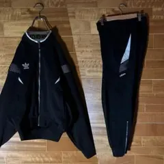 adidas セットアップ　トラックジャケット　ジャージ　刺繍ロゴ　黒　白　M
