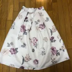 【春にピッタリ】toccoの淡い花柄☆エレガントなスカート