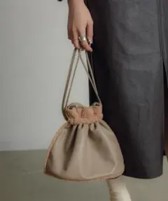 新品 Neuna レザーボア巾着ショルダーバッグ トート